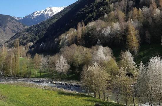 Alojamiento Rural Ostau Era Nheuada Aubert Exteriér fotografie